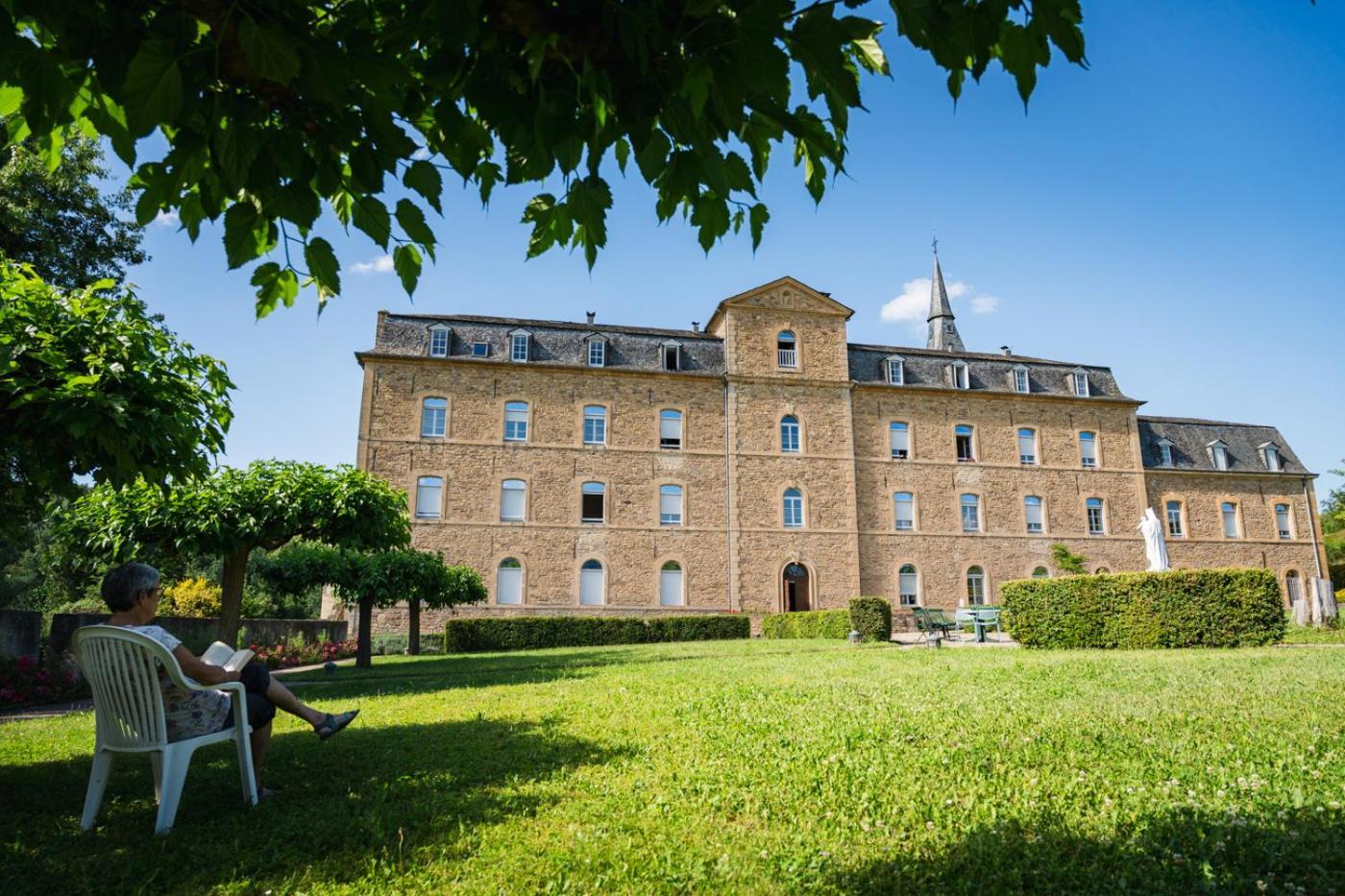 Accueil Du Couvent De Malet Hotel Saint-Come-d'Olt Ngoại thất bức ảnh